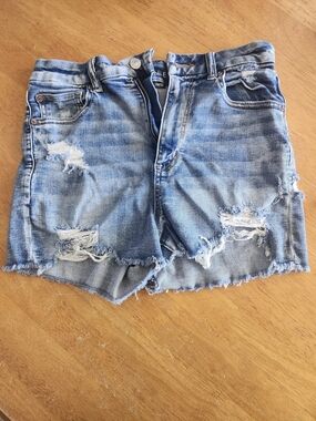 American Eagle Outfitters Super Sttetchy Distressed Blue Denim Shorts - Size 8